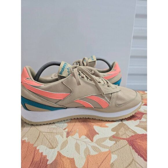 Palace x Reebok Victory G Sand Limited Edition Men's Size 9 Shoes - Picture 2 of 7